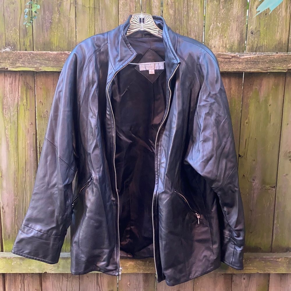 Valerie Stevens leather jacket sz. S